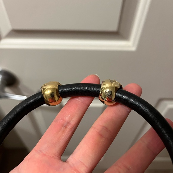 Alexander McQueen Black and Gold Skull leather Necklace / bracelet - Picture 10 of 12